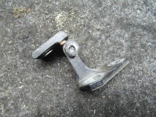 петля двери Volkswagen Golf 4 поколение 2005, 1.9 л., дизель, МКПП, хетчбэк 5 дв.