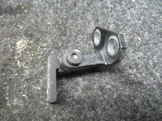 петля двери Volkswagen Golf 4 поколение 2005, 1.9 л., дизель, МКПП, хетчбэк 5 дв.