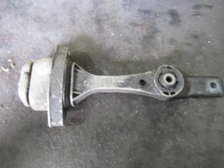 подушка крепления КПП Volkswagen Golf 3 поколение 1999, 1J0199851