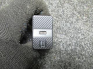 кнопка обогрева заднего стекла Volkswagen Passat B3 1991