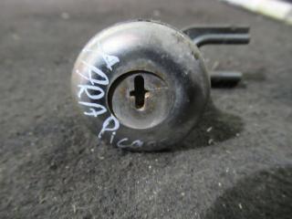 личинка дверного замка Citroen Xsara Picasso 1 поколение [рестайлинг] 2007, 2.0 л., дизель, МКПП, минивэн