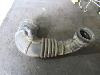 патрубок воздушного фильтра Kia Carnival UP/GQ [рестайлинг] 2002, 2.9 л., дизель, 0K52A13340