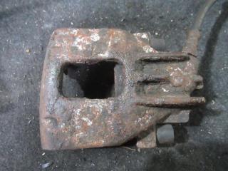 суппорт передний правый Ford Focus 1 поколение 1999