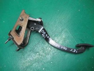 педаль сцепления Volvo V40 1 поколение [рестайлинг] 2000, 1.8 л., бензин, МКПП, универсал, 60079D0