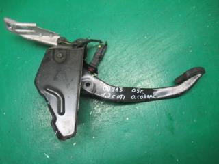 педаль тормоза Opel Corsa C [рестайлинг] 2004, 1.3 л., дизель, МКПП, хетчбэк 5 дв.