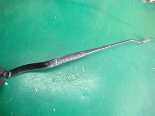 щеткодержатель (поводок стеклоочистителя, дворник) Opel Vectra B [рестайлинг] 2002, 09185813