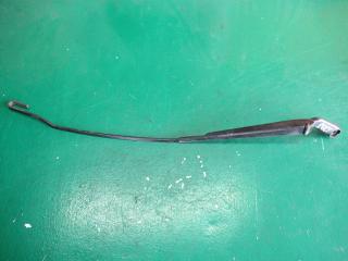 щеткодержатель (поводок стеклоочистителя, дворник) Skoda Octavia 1 поколение (A4) 1999, 1J1955410A