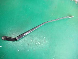 щеткодержатель (поводок стеклоочистителя, дворник) Skoda Octavia 1 поколение (A4) [рестайлинг] 2000, 1J1955410A