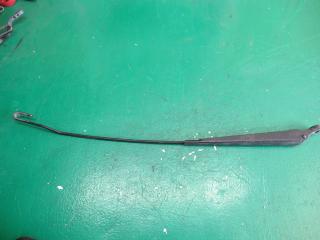 щеткодержатель (поводок стеклоочистителя, дворник) Ford Mondeo 2 поколение 1997, 93BG17526C2C