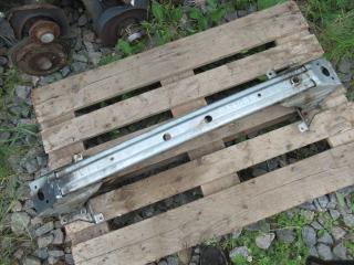 усилитель бампера переднего Mazda 6 GG 2003, универсал