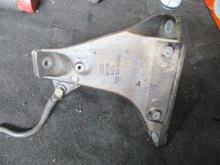 кронштейн двигателя Volkswagen Passat B5 1998, 8D0199308M