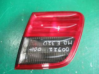 фонарь крышки багажника правый Mercedes-Benz E-Класс W210/S210 [рестайлинг] 2000, 3.2 л., дизель, АКПП, универсал