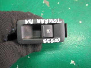 кнопка открытия лючка топливного бака Volkswagen Touran 1 поколение 2004, 2.0 л., дизель, МКПП, минивэн, 1T0959551