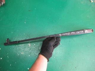 щеткодержатель (поводок стеклоочистителя, дворник) Volkswagen Touran 1 поколение 2004, 2.0 л., дизель, МКПП, минивэн, 1T0955409A