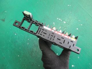 блок предохранителей Volkswagen Bora 1 поколение 1999, 1.6 л., бензин, МКПП, седан, 8L0941822