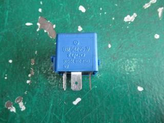 реле (прочие) Mercedes-Benz Vaneo W414 2003, 1.7 л., дизель, МКПП, минивэн, 0025422519