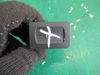 кнопка ручного тормоза (ручника) Volkswagen Bora 1 поколение 1999, 1.6 л., бензин, МКПП, седан, 1J0927134A