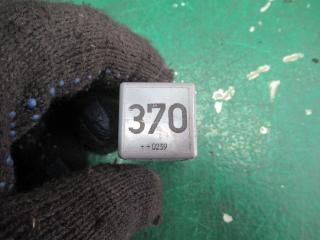 реле (прочие) Audi A6 C5 [рестайлинг] 2003, 2.5 л., дизель, МКПП, универсал, 8D0951253