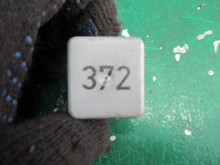 реле бензонасоса Audi A4 B5 1999, 1.6 л., бензин, МКПП, седан, 4D0951253