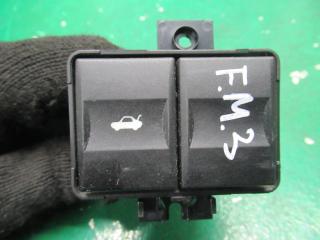 кнопка открытия багажника Ford Mondeo 3 поколение 2001, 2.0 л., дизель, МКПП, седан, 1S7T19B514