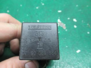 реле стеклоочистителей Opel Agila 1 поколение (A) 2003, 1.2 л., бензин, МКПП, минивэн, 90069864