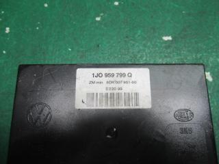 блок комфорта Volkswagen Golf 3 поколение 1998, 1.6 л., бензин, МКПП, универсал, 1J0959799Q