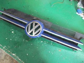 решетка радиатора Volkswagen Golf 3 поколение 1999