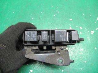 блок предохранителей Mazda MPV 2 поколение [рестайлинг] 2004, 2.0 л., дизель, МКПП, минивэн