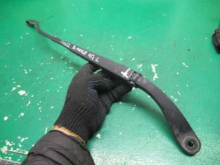 щеткодержатель (поводок стеклоочистителя, дворник) Renault Megane 2 поколение 2005, 1.6 л., бензин, МКПП, универсал, 8200422212