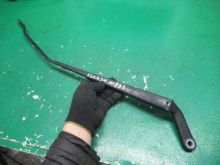 щеткодержатель (поводок стеклоочистителя, дворник) Peugeot 206 1 поколение [рестайлинг] 2004, 1.4 л., дизель, МКПП, универсал