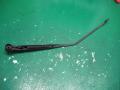 щеткодержатель (поводок стеклоочистителя, дворник) Mazda 6 GG 2003 - фото №2
