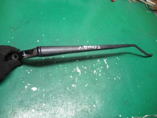 щеткодержатель (поводок стеклоочистителя, дворник) Toyota Corolla Verso 2 поколение AR10 2007, 2.2 л., дизель, МКПП, минивэн