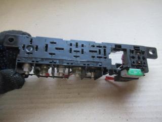 блок предохранителей Skoda Octavia 1 поколение (A4) 1997, 1.6 л., бензин, МКПП, хетчбэк 5 дв., 8L0941822