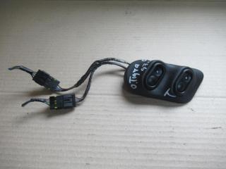 блок управления стеклоподъемниками Opel Tigra 1 поколение 1997, 1.4 л., бензин, МКПП, купе, 90482203