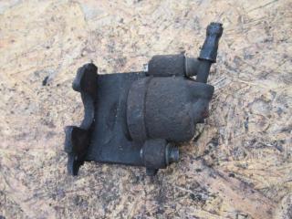 суппорт передний левый Volkswagen Polo 3 поколение 1999, 1.4 л., бензин, МКПП, универсал