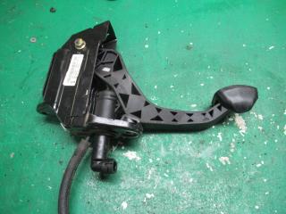 педаль сцепления Volkswagen Polo 4 поколение 2005, 6Q1721059F