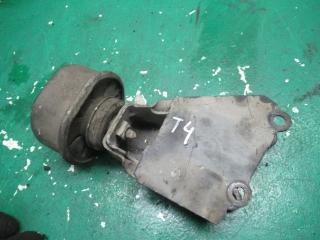 кронштейн КПП Volkswagen Transporter T4 1994