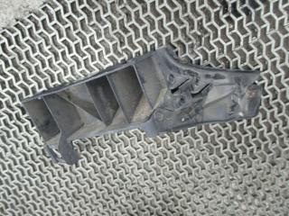 крепление бампера Volkswagen Polo 4 поколение 2003, 1.2 л., бензин, МКПП, хетчбэк 5 дв., 6Q6807376