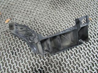 крепление бампера Volkswagen Polo 4 поколение [рестайлинг] 2007, 1.2 л., бензин, МКПП, хетчбэк 5 дв., 6Q6807376