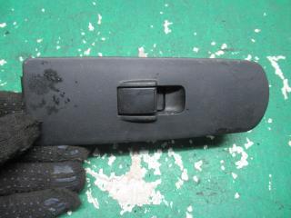 кнопка стеклоподъемника Mitsubishi Colt 6 поколение (Z30) [рестайлинг] 2008, 1.1 л., бензин, МКПП, хетчбэк 5 дв., MR587944