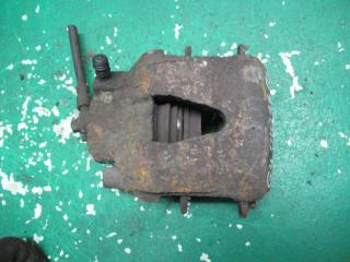 суппорт передний левый Volkswagen Golf 3 поколение 1998, 1.4 л., бензин, МКПП, хетчбэк 5 дв.