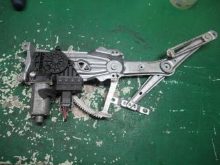 стеклоподъемник электрический передний правый Opel Astra G 1998, 1.6 л., бензин, МКПП, универсал, 90521876