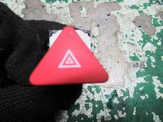 кнопка аварийной сигнализации Volkswagen Golf Plus 1 поколение 2007, 1.9 л., дизель, МКПП, хетчбэк 5 дв., 5M0953509A