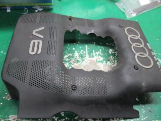 декоративная крышка двигателя Audi A6 4A/C4 1997, 2.4 л., бензин, АКПП, универсал, 078103927P