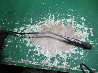 щеткодержатель (поводок стеклоочистителя, дворник) Smart Fortwo 1 поколение 2002, 0.8 л., дизель, АКПП, хетчбэк 5 дв.