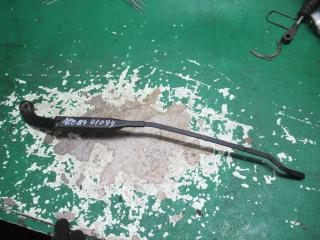 щеткодержатель (поводок стеклоочистителя, дворник) Audi 80 B3 1992, 2.0 л., бензин, МКПП, седан, 893955407D