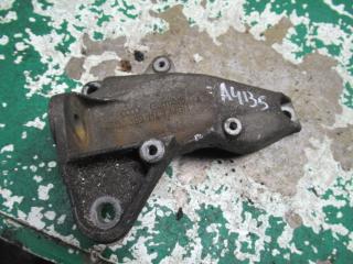 кронштейн КПП Audi A4 B5 1996, 8D0399114T
