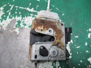 замок двери передней правой Audi A4 B5 1998, 8D1837016E