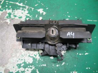 ручка крышки багажника Audi A4 B5 1998, универсал, 8D9827565C