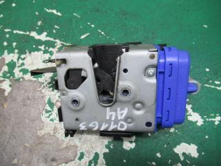 замок двери передней правой Audi A4 B5 [рестайлинг] 2000, 1.6 л., бензин, МКПП, седан, 8D0839016A